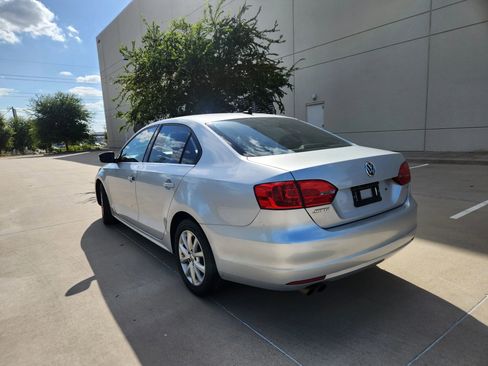 Used 2014 Volkswagen Jetta SE image 40
