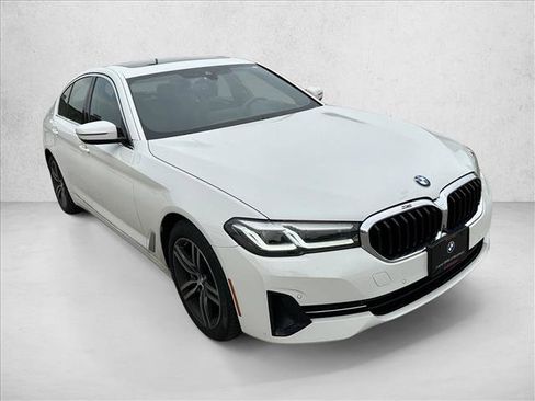 Used 2023 BMW 530i xDrive w/ Premium Package AWD/4WD image 3