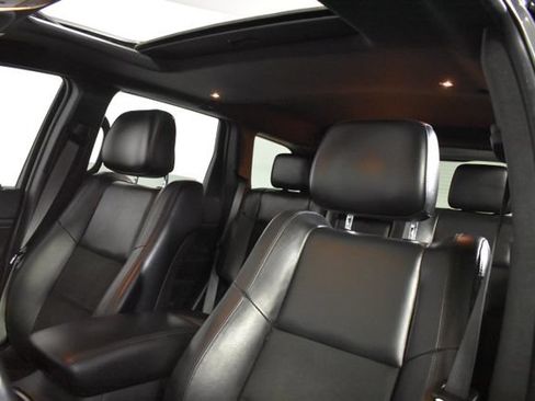 Used 2019 Jeep Grand Cherokee Altitude AWD/4WD image 10