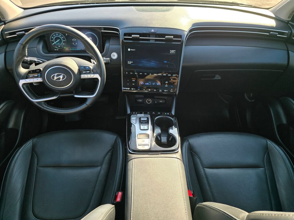 Used 2022 Hyundai Tucson Limited AWD/4WD image 2