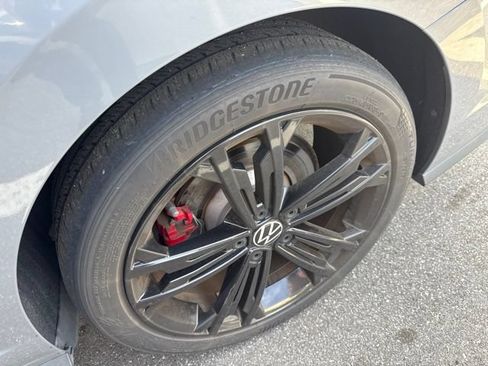 Used 2022 Volkswagen Jetta GLI Autobahn FWD image 15