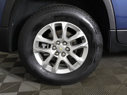 Used 2023 Chevrolet Traverse LS image 18