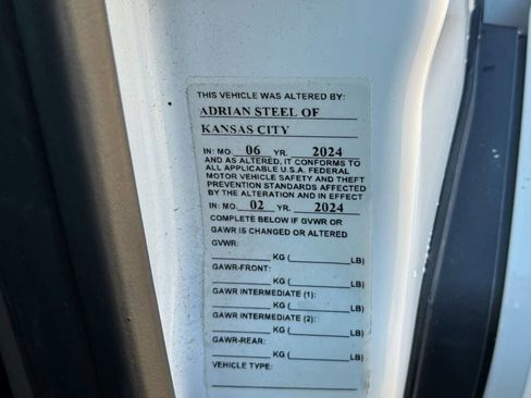 Used 2024 Ford E-Transit Low Roof image 26