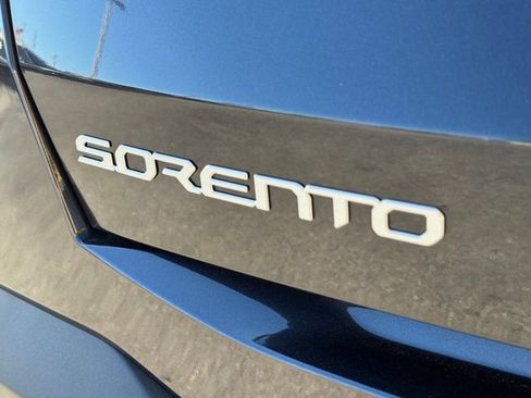 New 2026 Kia Sorento S image 7