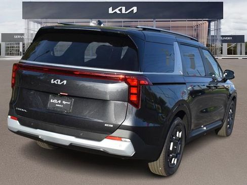 New 2026 Kia Carnival EX image 4