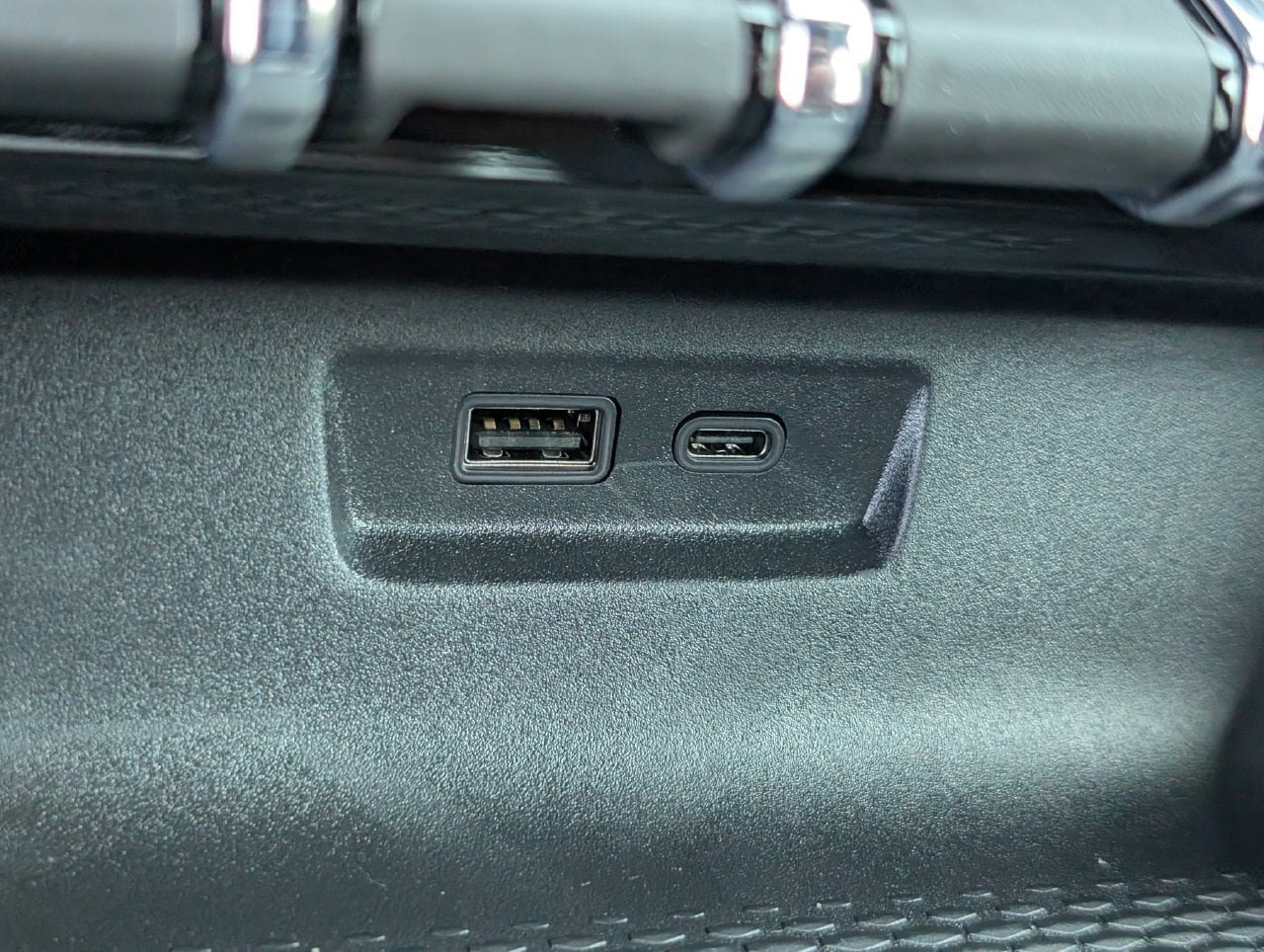 New 2027 GMC Terrain Elevation w/ LPO, Floor Liner Package FWD image 16