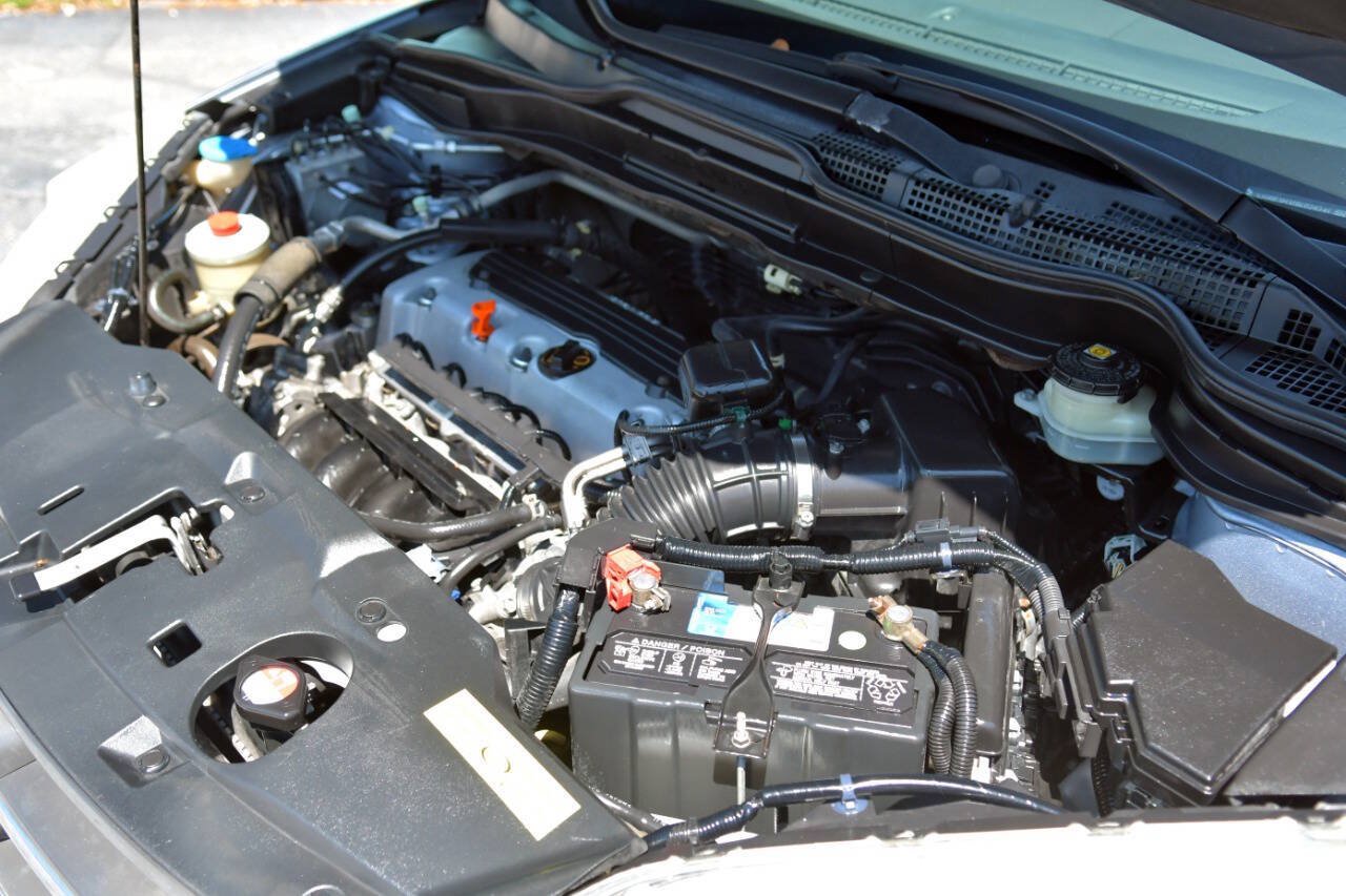 Used 2011 Honda CR-V LX image 25