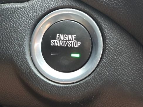 Used 2019 Chevrolet Equinox LT AWD/4WD image 14