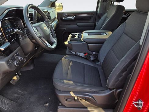 Used 2024 Chevrolet Silverado 1500 LT AWD/4WD image 29