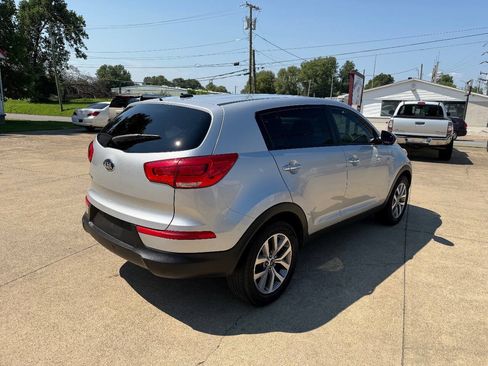 Used 2016 Kia Sportage LX AWD/4WD image 4
