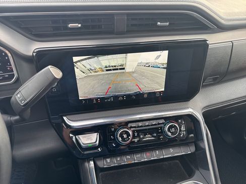 Used 2024 GMC Sierra 2500 Denali w/ Denali Reserve Package image 29