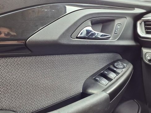 Used 2023 Chevrolet TrailBlazer LT w/ Convenience Package image 19