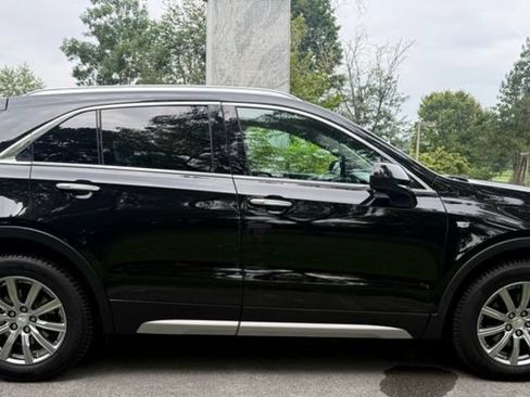 Used 2019 Cadillac XT4 Premium Luxury w/ Cold Weather Package FWD image 6