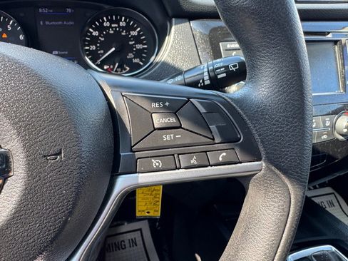 Used 2019 Nissan Rogue Sport S image 30