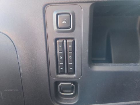 Used 2025 Ford Expedition Platinum AWD/4WD image 33