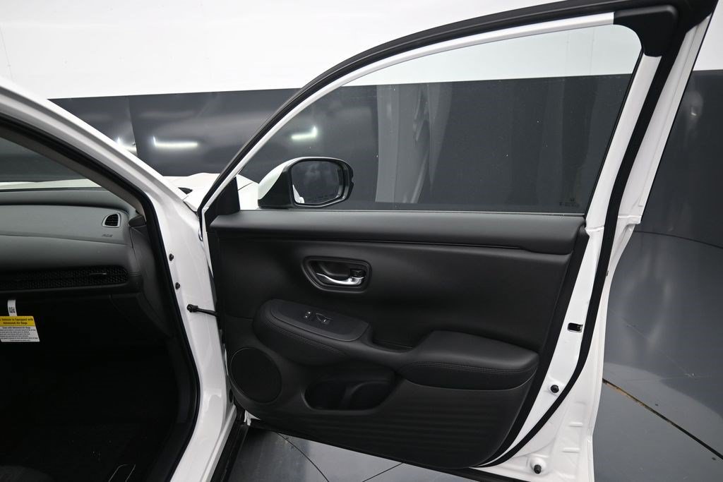 Used 2026 Honda HR-V LX image 10