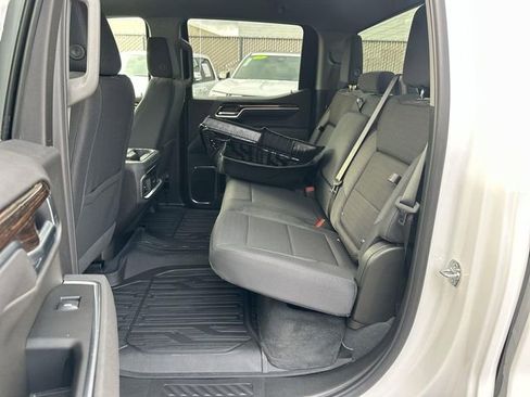 New 2026 GMC Sierra 1500 Elevation image 25