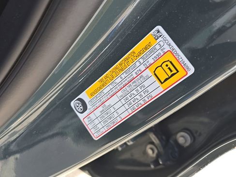 Used 2025 Chevrolet Silverado 1500 LT image 11