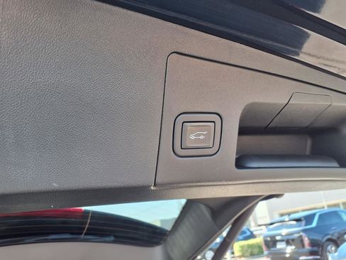 Certified 2023 Cadillac XT5 Premium Luxury image 15