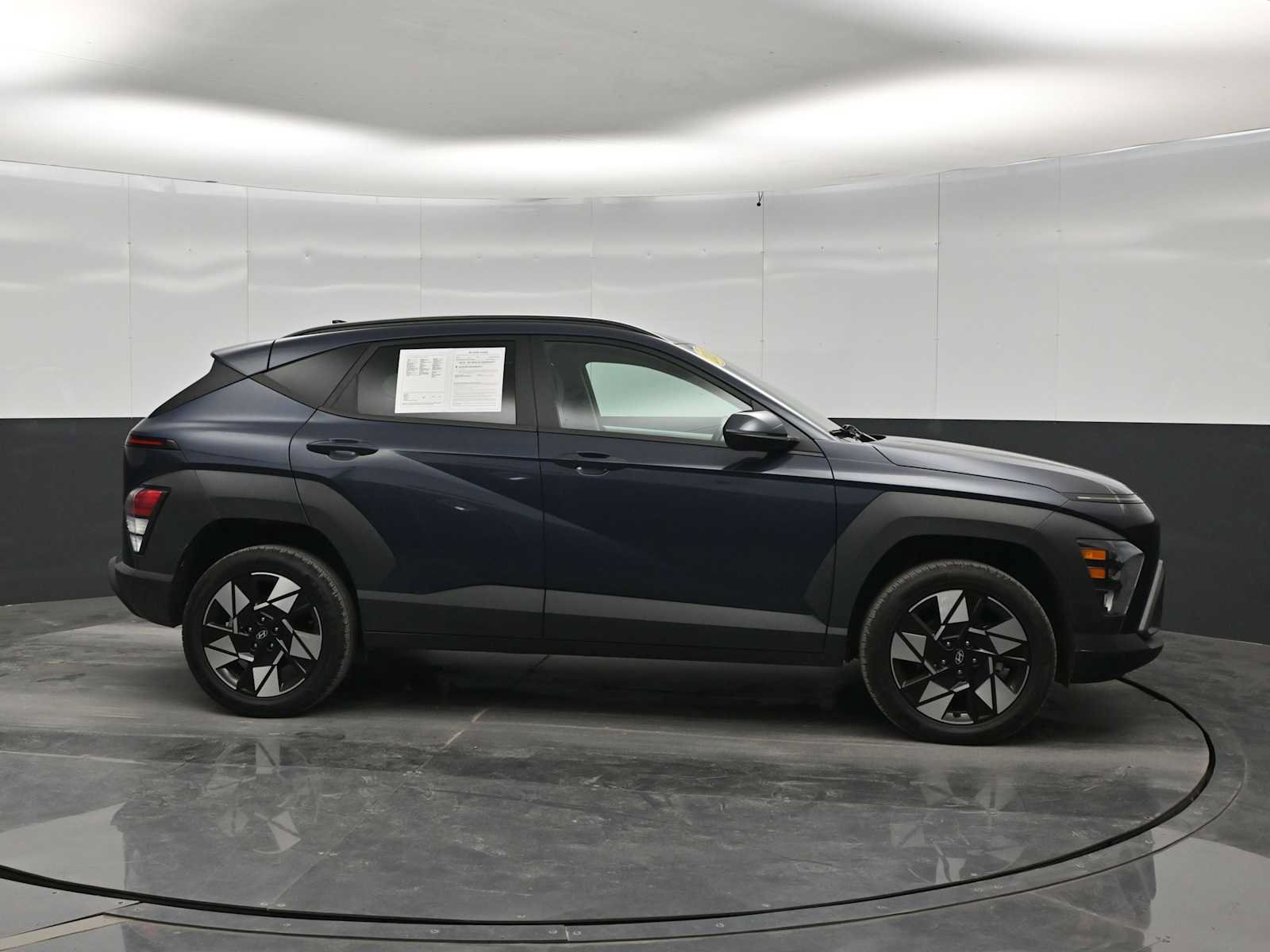 Used 2024 Hyundai Kona SEL AWD/4WD image 9