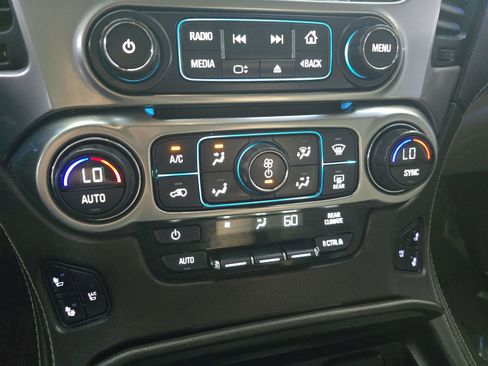 Used 2016 Chevrolet Tahoe LTZ AWD/4WD image 23