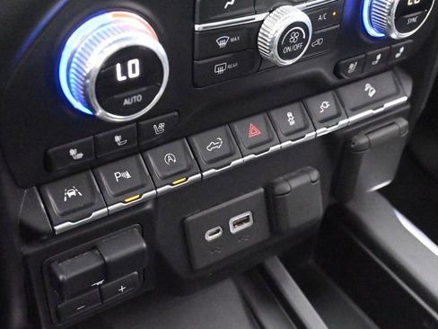 Used 2020 GMC Sierra 1500 Denali w/ Technology Package AWD/4WD image 40
