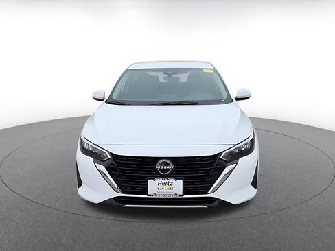 Used 2025 Nissan Sentra S image 4