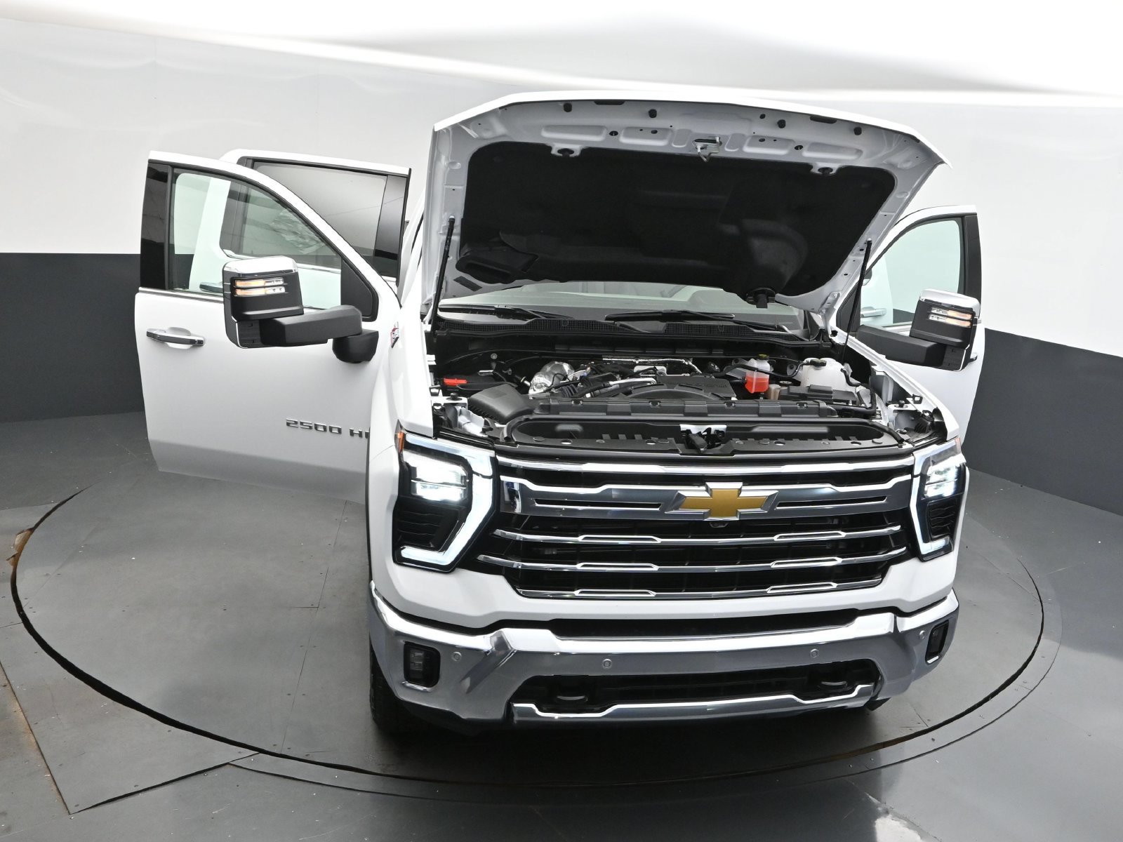 Used 2025 Chevrolet Silverado 2500 LTZ w/ LTZ Convenience Package AWD/4WD image 56