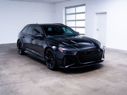 Used 2025 Audi RS 6 performance AWD/4WD image 28