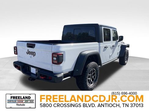 New 2025 Jeep Gladiator Rubicon w/ Convenience Group AWD/4WD image 3