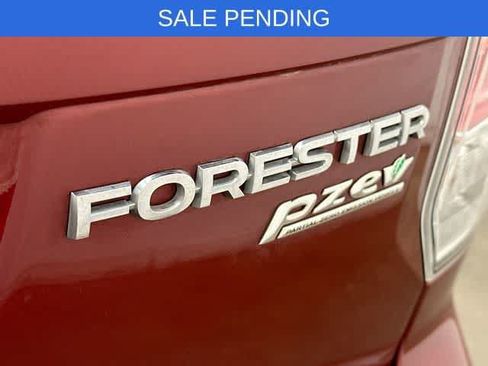 Used 2017 Subaru Forester 2.5i Premium AWD/4WD image 19