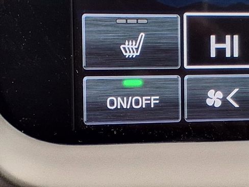 Certified 2025 Subaru Outback Limited image 23