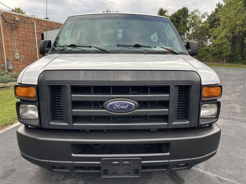 Used 2010 Ford E-350 and Econoline 350 Extended Wagon Super Duty image 10