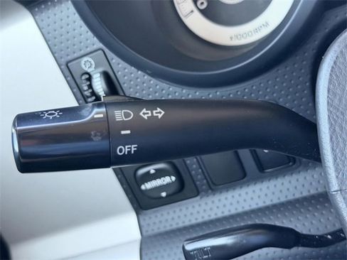 Used 2012 Toyota FJ Cruiser 4WD image 25