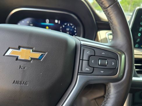 Used 2022 Chevrolet Tahoe LT w/ LT Signature Plus Package RWD image 21