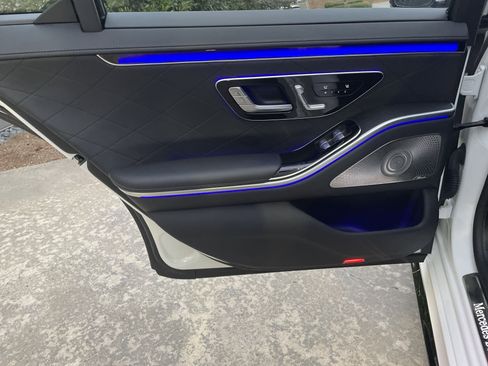 Certified 2023 Mercedes-Benz S 580 S 580 4MATIC Sedan w/ AMG Line image 36