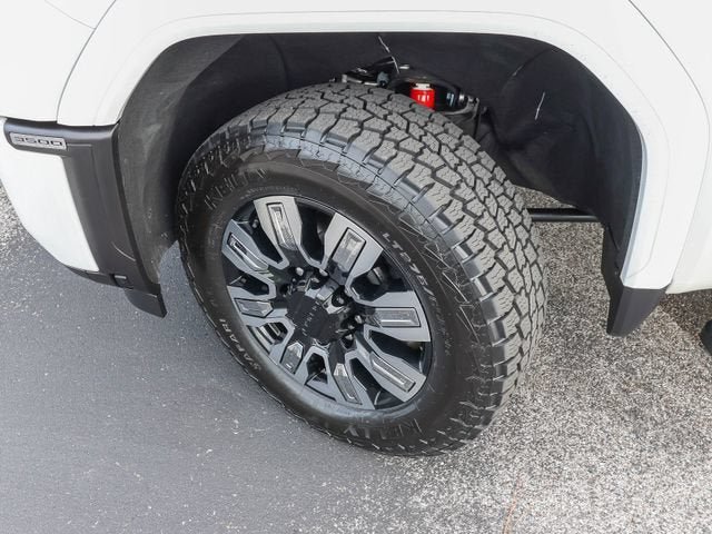 Used 2025 GMC Sierra 3500 Denali w/ Denali Reserve Package AWD/4WD image 32