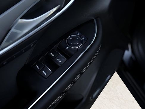 Used 2025 Buick Envision Sport Touring image 22