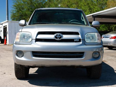 Used 2007 Toyota Sequoia SR5 image 17