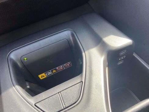 Used 2023 Toyota Crown AWD/4WD image 25