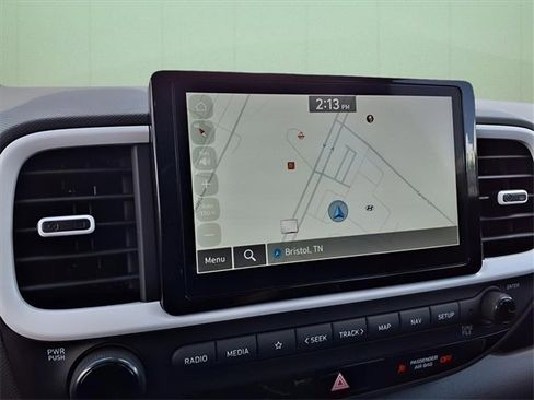 New 2025 Hyundai Venue Limited image 12