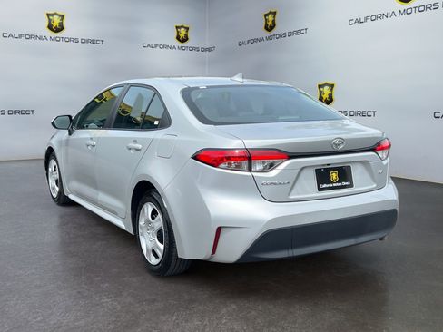 Used 2025 Toyota Corolla LE FWD image 3