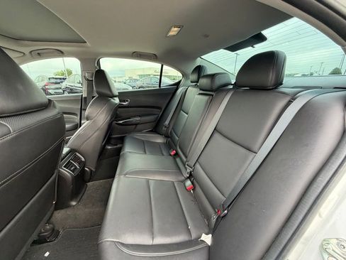 Used 2018 Acura TLX w/ Technology Package FWD image 8