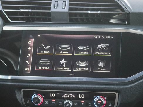 Certified 2025 Audi Q3 2.0T Premium w/ Convenience Package AWD/4WD image 15