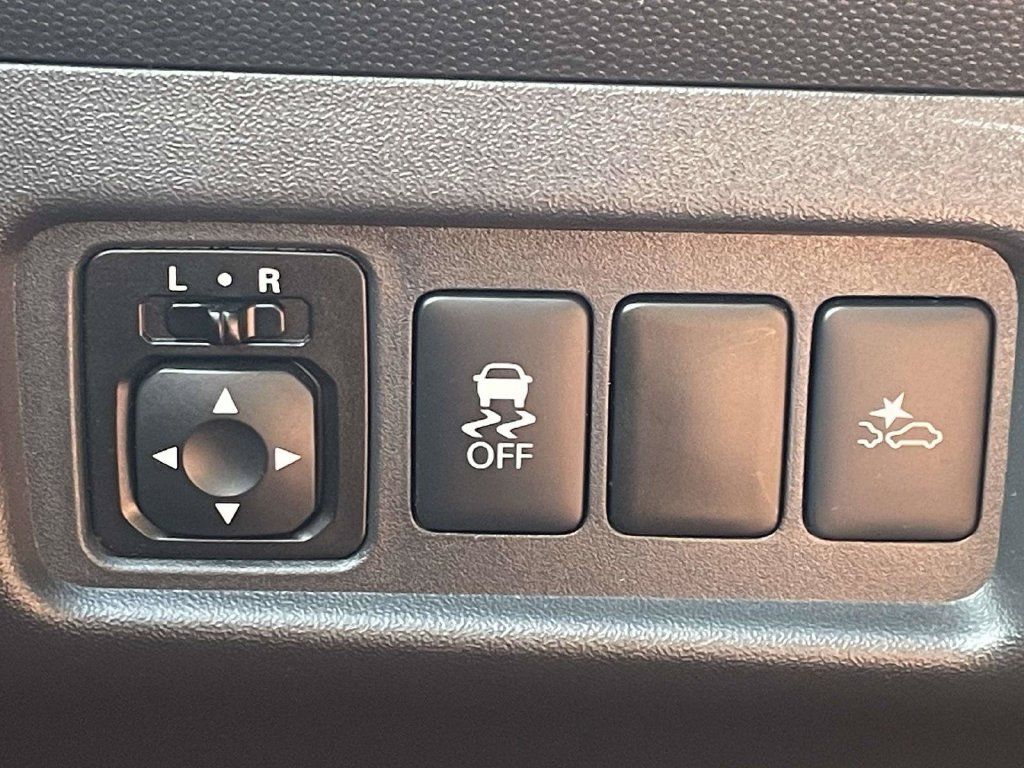 Used 2024 Mitsubishi Mirage ES FWD image 20