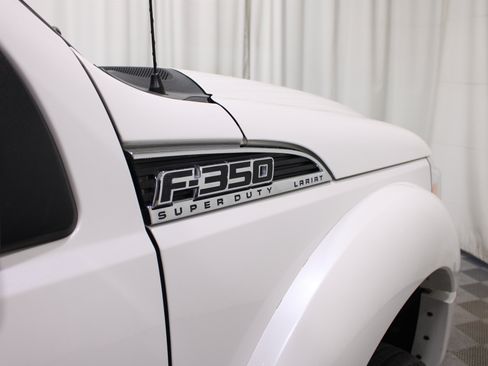 Used 2016 Ford F350 Lariat w/ Lariat Ultimate Package AWD/4WD image 28