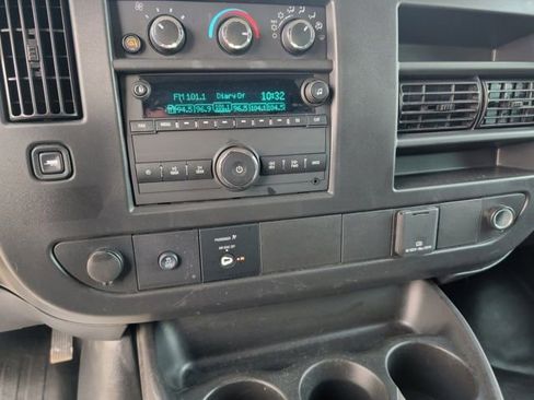 Used 2024 GMC Savana 2500 w/ Driver Convenience Package image 20