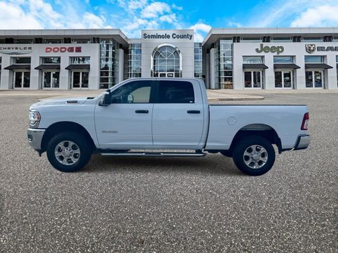 Used 2024 RAM 2500 Big Horn AWD/4WD image 2