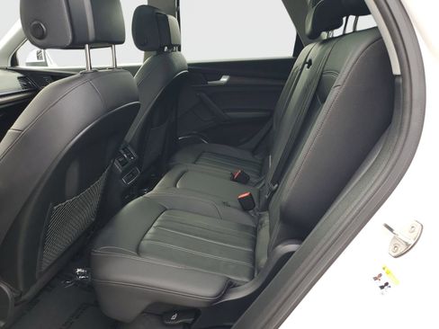 Used 2023 Audi Q5 2.0T Premium w/ Convenience Package image 15