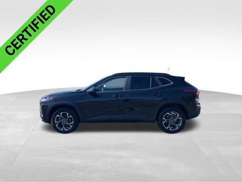 Certified 2024 Chevrolet Trax LT w/ Driver Confidence Package FWD image 3